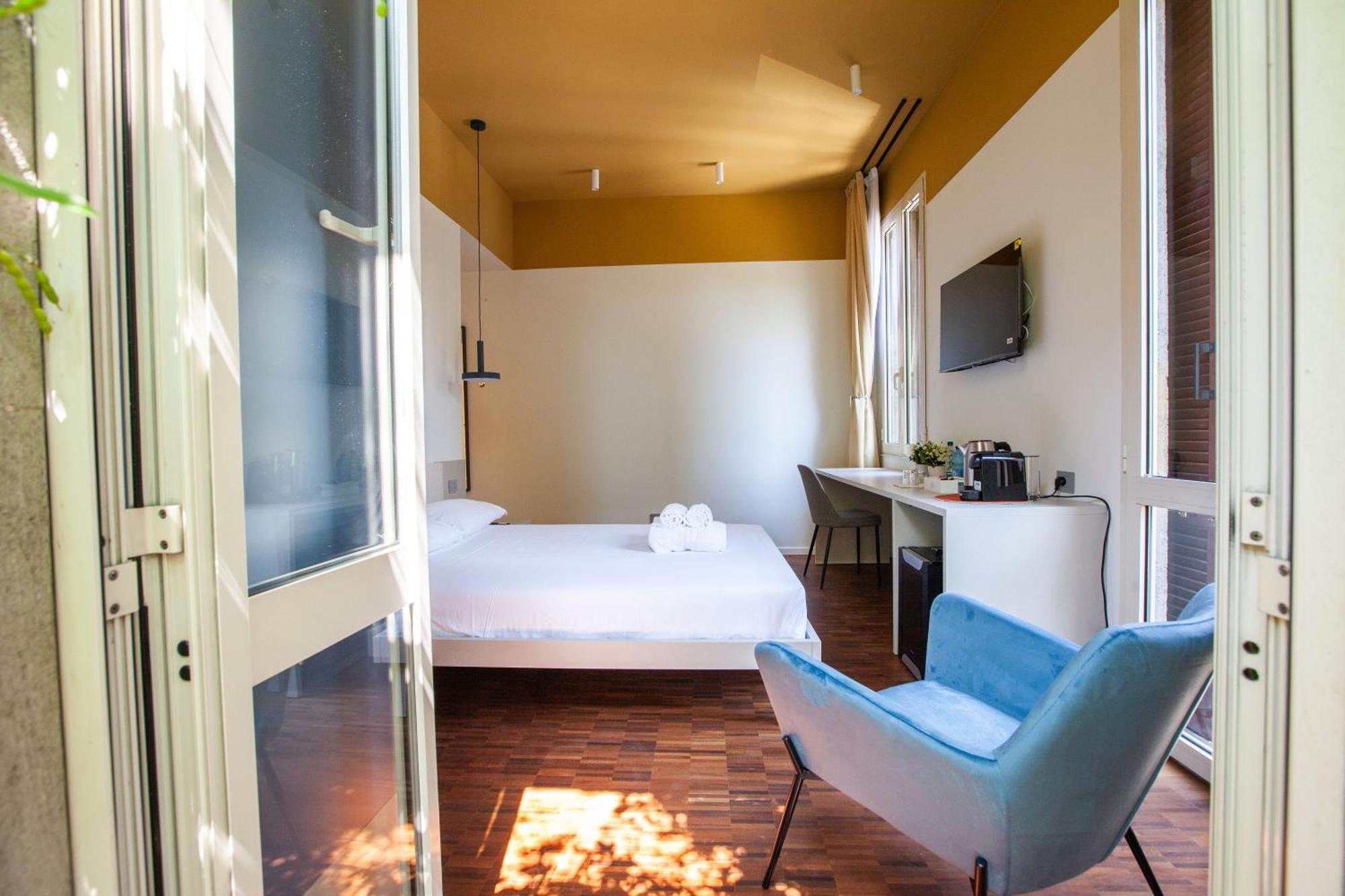 Cvm 19 Hotel Милано Екстериор снимка