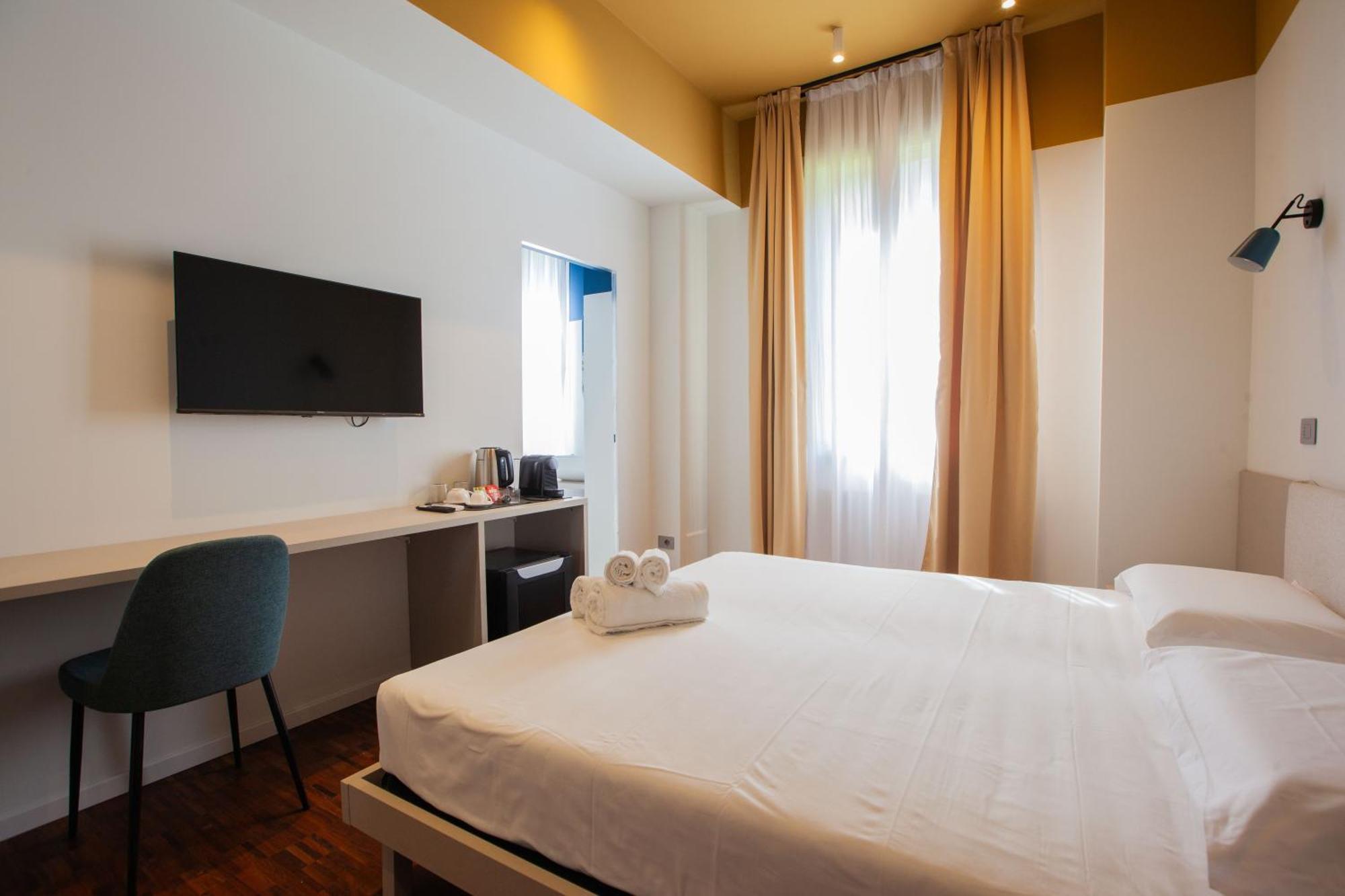 Cvm 19 Hotel Милано Екстериор снимка