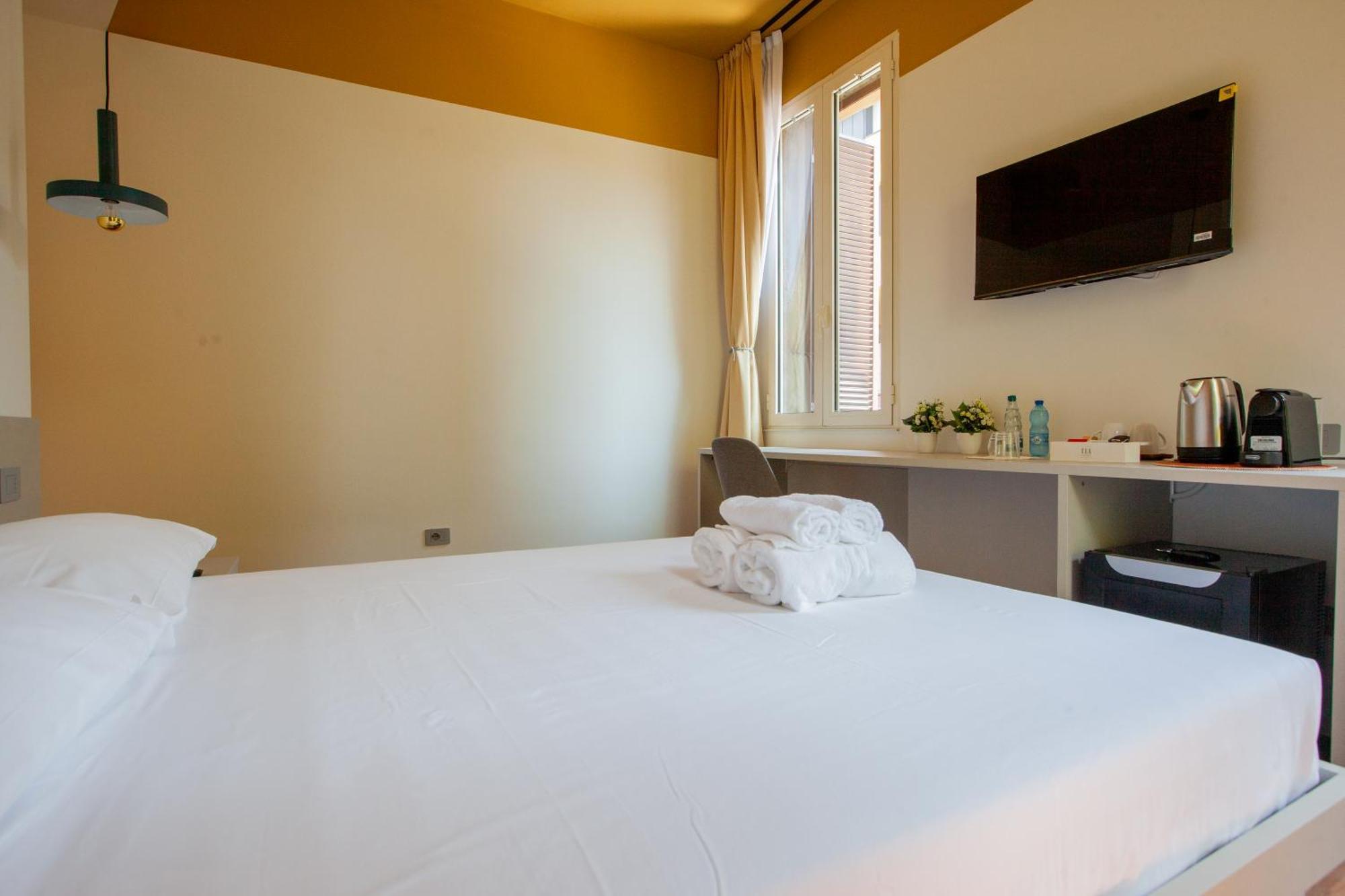 Cvm 19 Hotel Милано Екстериор снимка